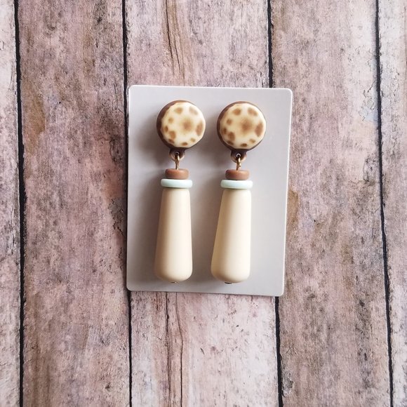 Avon Indian Summer Pierced Earrings - Picture 2 of 6